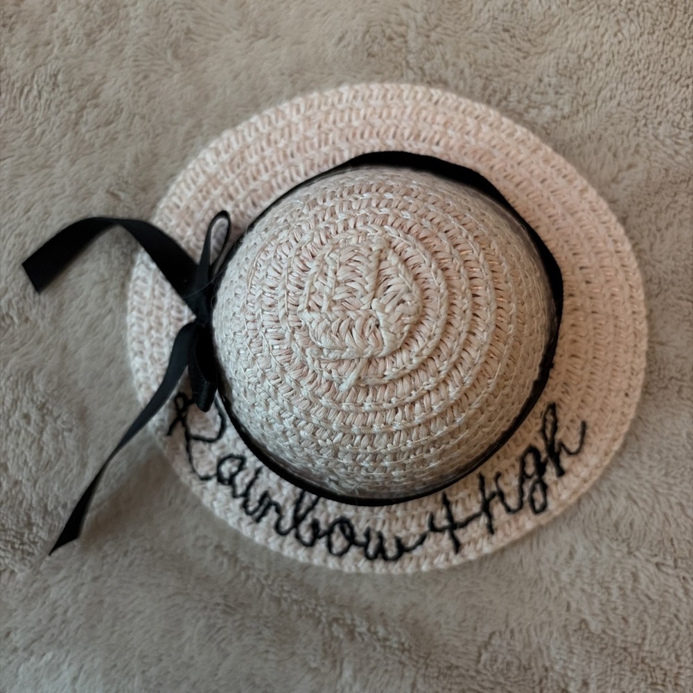 Rainbow‎ High Pacific Coast Bella Parker Beach Outfit  - Pink Straw Floppy Hat
